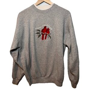 Vintage Embroidered Redbirds Christmas Sweatshirt size XL M&C Gray Crewneck